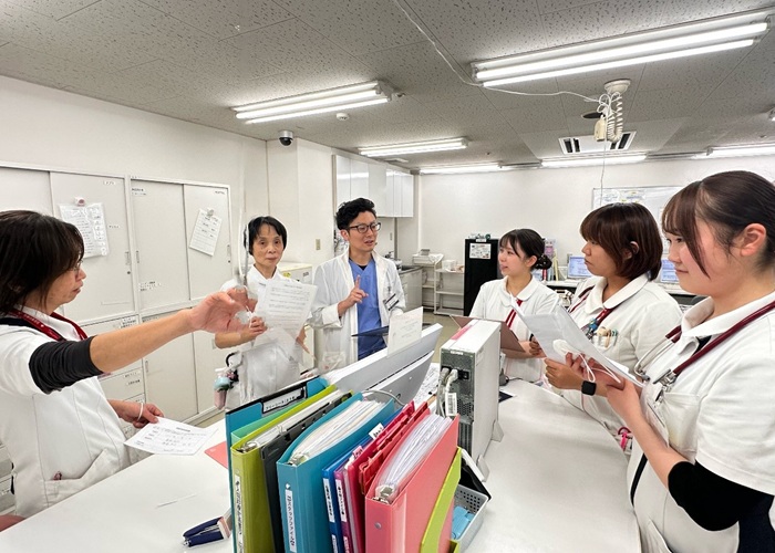 『ミニ勉強会やってるよ〜!!』 カンファ